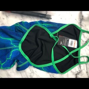 Speedo endurance size 28 brand new